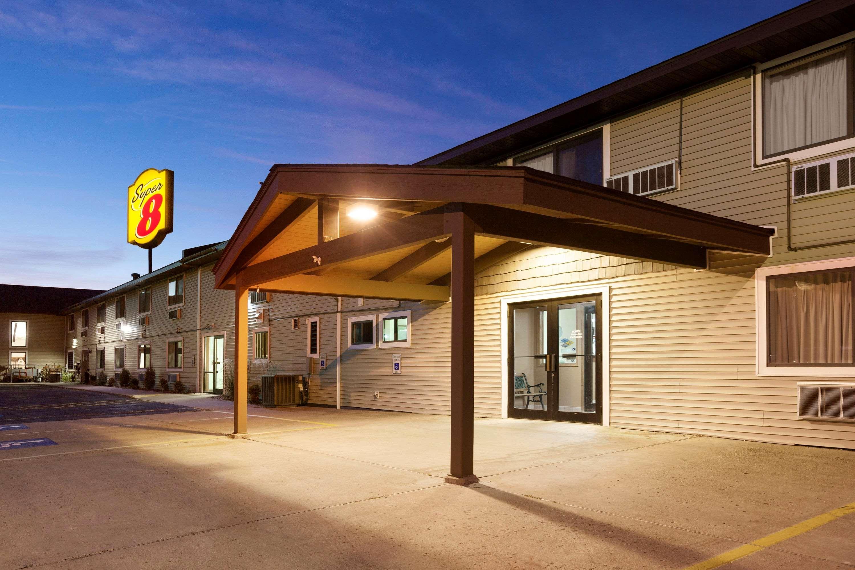 Hotel Super 8 By Wyndham Houghton Extérieur photo