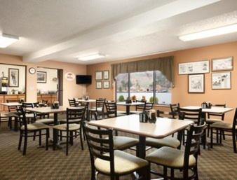 Hotel Super 8 By Wyndham Houghton Extérieur photo